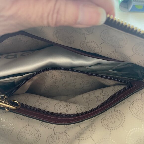 MICHAEL KORS JET SET CHAIN MESSENGER CROSSBODY LEATHER MERLOT/GOLD NWOT - Picture 13 of 16